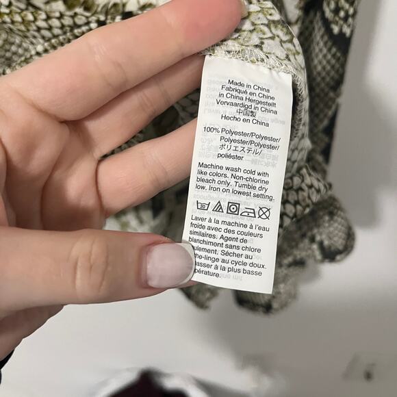 J. Crew Drapey Tie Neck Blouse in Snakeskin Print Size 2X - Picture 4 of 6